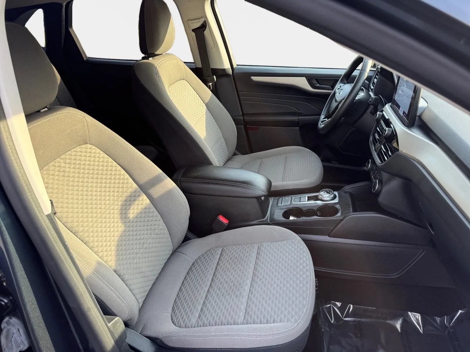 Used 2022 Ford Escape SE w/ Convenience Package FWD image 10