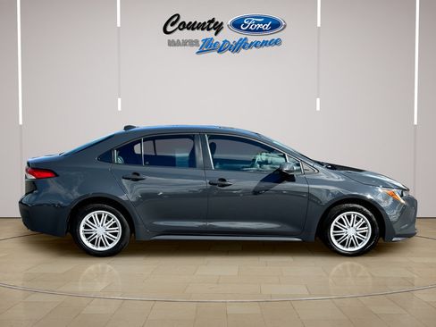 Used 2023 Toyota Corolla LE FWD image 13