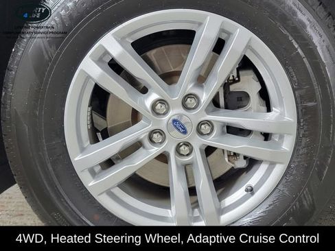 Used 2023 Ford Explorer XLT w/ Equipment Group 202A AWD/4WD image 10