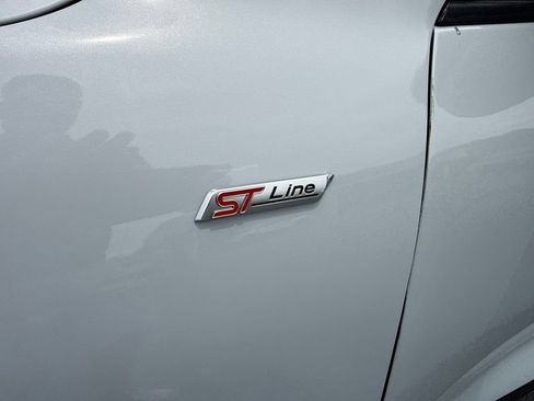 Used 2025 Ford Escape ST-Line FWD image 32