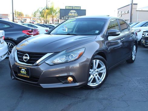 Used 2016 Nissan Altima 3.5 SL image 37
