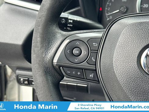 Used 2020 Toyota Corolla LE FWD image 28