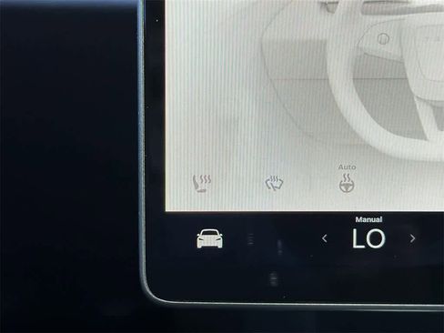 Used 2024 Tesla Model 3 Standard Range image 23