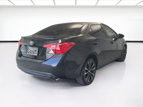 Used 2019 Toyota Corolla SE w/ SE Premium Package FWD image 4