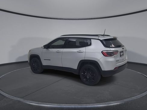 New 2026 Jeep Compass Latitude AWD/4WD image 10