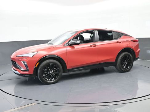 Used 2024 Buick Envista Sport Touring w/ Convenience I Package image 2