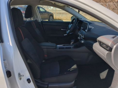 Used 2025 Nissan Sentra SR image 27