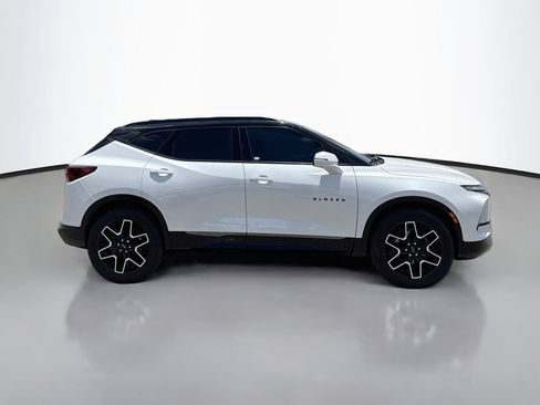 Used 2023 Chevrolet Blazer RS w/ Driver Confidence II Package FWD image 8