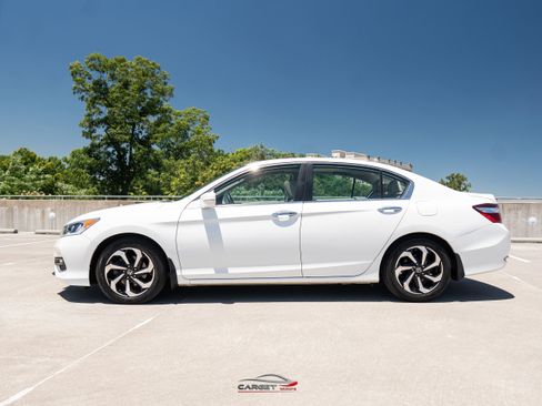 Used 2017 Honda Accord EX-L image 4