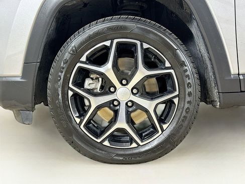 Certified 2024 Jeep Compass Latitude image 21