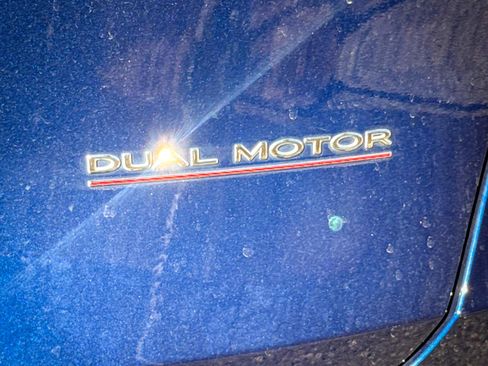 Used 2021 Tesla Model Y Performance image 12