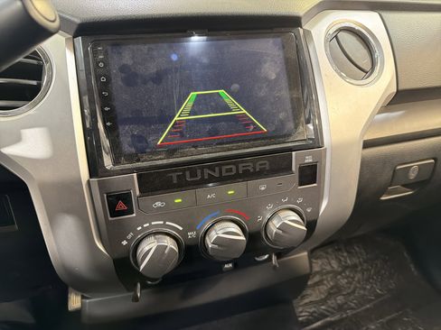 Used 2018 Toyota Tundra SR5 image 18