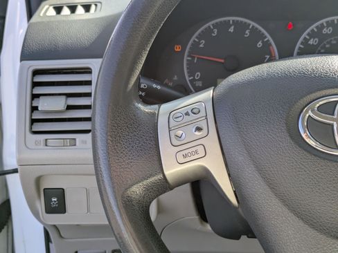 Used 2013 Toyota Corolla LE image 15