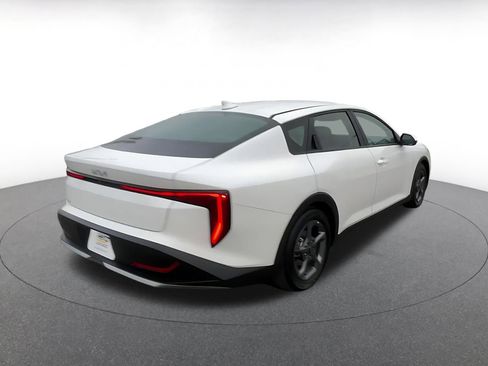 Used 2025 Kia K4 LXS image 14
