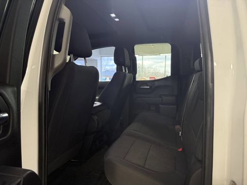 Used 2019 Chevrolet Silverado 1500 Custom Trail Boss w/ Custom Convenience Package AWD/4WD image 23