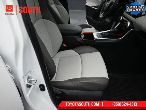 Used 2024 Toyota RAV4 Adventure image 33