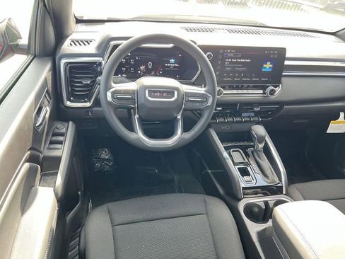 New 2026 GMC Canyon Elevation image 11