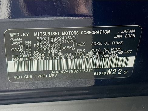 Used 2025 Mitsubishi Outlander SE image 12