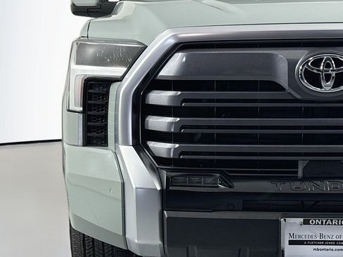 Used 2025 Toyota Tundra Limited AWD/4WD image 13