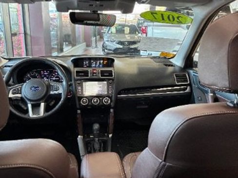 Used 2018 Subaru Forester 2.5i Touring image 30