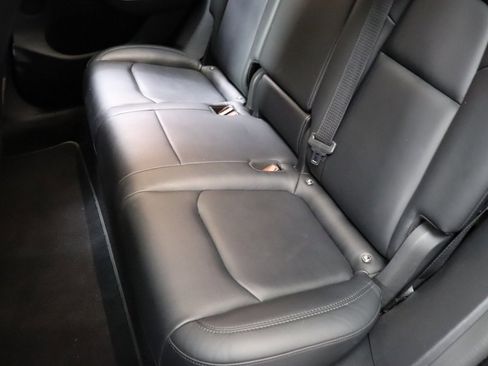 Used 2023 Tesla Model Y Long Range image 38