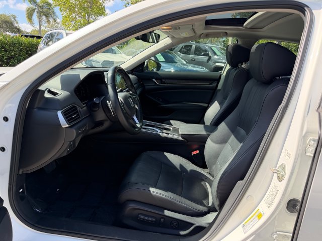 Used 2020 Honda Accord Touring image 10