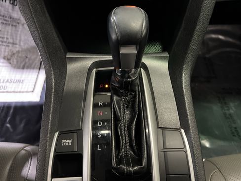 Used 2016 Honda Civic Touring image 22