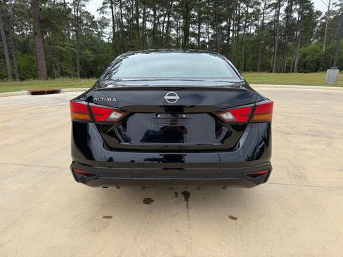 Used 2023 Nissan Altima 2.5 S FWD image 4