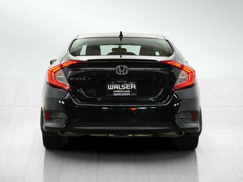 Used 2018 Honda Civic EX-T image 4