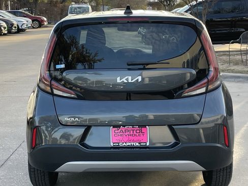 Used 2024 Kia Soul LX w/ Option Group 015 image 5