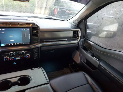 Used 2024 Ford F250 Lariat w/ Sport Appearance Package AWD/4WD image 15
