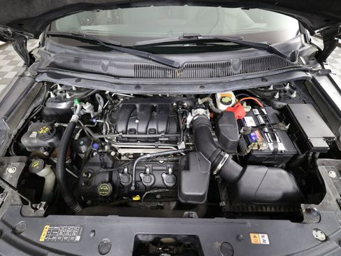 Used 2018 Ford Explorer XLT w/ Equipment Group 201A image 39