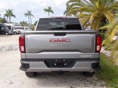 Used 2025 GMC Sierra 1500 Elevation image 6