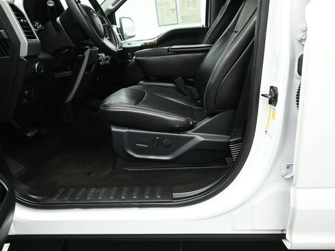 Used 2020 Ford F150 Lariat image 10