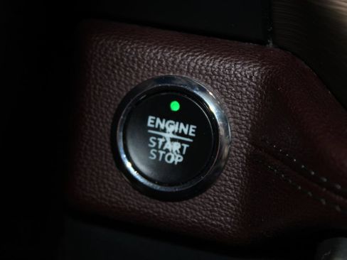 Used 2022 Ford Expedition Limited AWD/4WD image 42