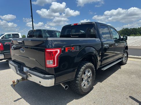 Used 2016 Ford F150 XLT w/ Equipment Group 302A Luxury AWD/4WD image 4