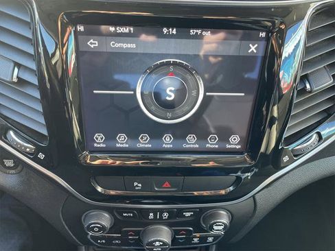 Certified 2019 Jeep Cherokee Limited image 19