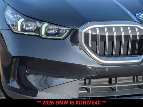 Used 2025 BMW i5 xDrive40 w/ Premium Package image 9