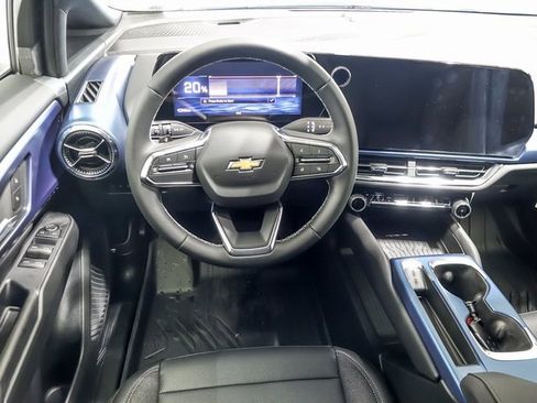 New 2026 Chevrolet Equinox EV LT image 13