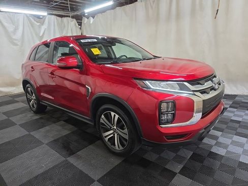 Used 2021 Mitsubishi Outlander Sport SE FWD image 3