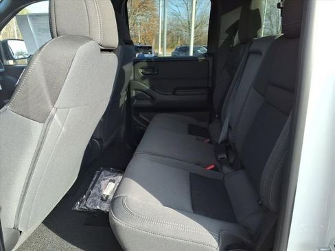 New 2026 Nissan Frontier SV w/ Tow Package AWD/4WD image 8