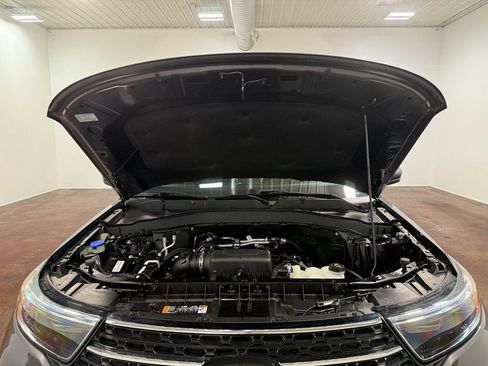 Used 2022 Ford Explorer XLT image 87