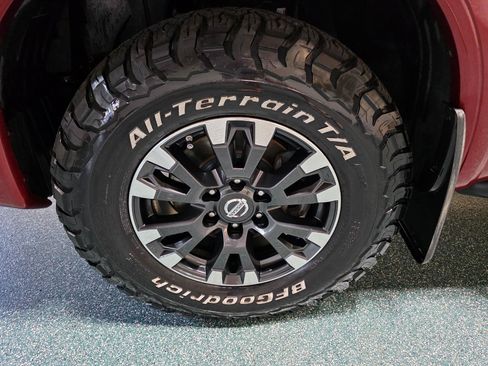 Used 2019 Nissan Titan PRO-4X AWD/4WD image 12