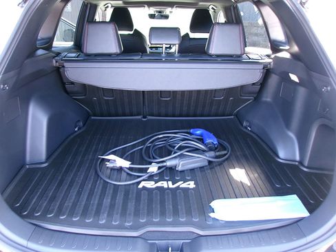 Used 2022 Toyota RAV4 XSE image 13