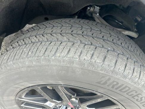 Used 2023 GMC Sierra 1500 Elevation AWD/4WD image 6
