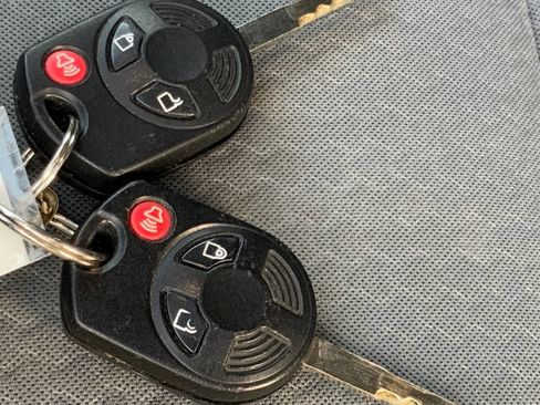 Used 2018 Ford Escape SE image 33