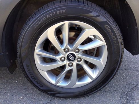 Used 2018 Hyundai Tucson SEL AWD/4WD image 40