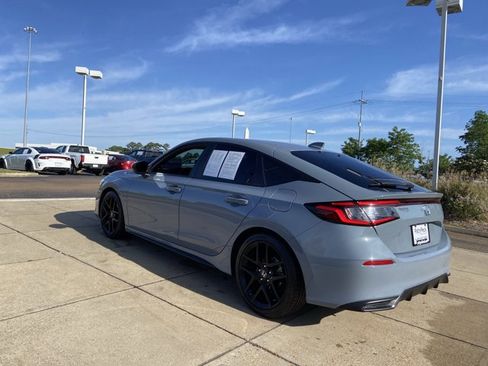 Used 2024 Honda Civic Sport image 8