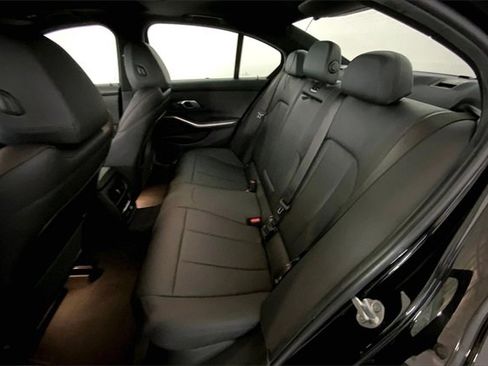 Used 2020 BMW 330i Sedan w/ Convenience Package image 9