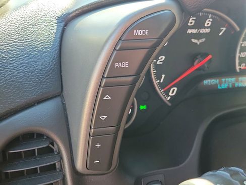 Used 2007 Chevrolet Corvette Convertible w/ Preferred Equipment Group image 17